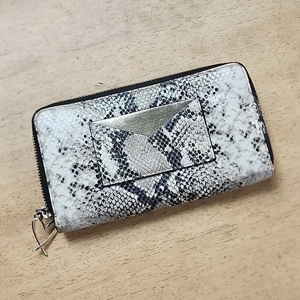 Victorias secret clutch